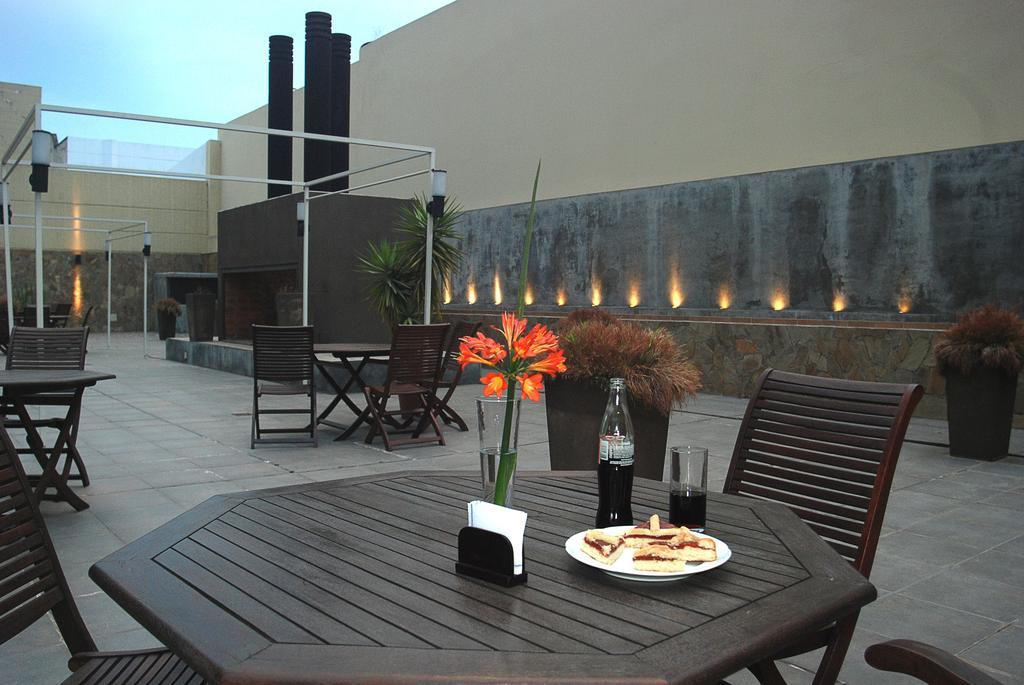 Howard Johnson Plaza Jujuy ซานซัลวาดอร์ เด โฆคุย ภายนอก รูปภาพ